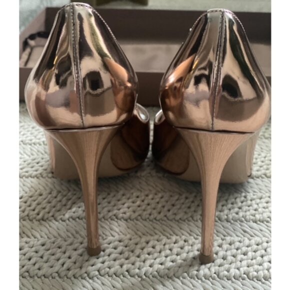 Gianvito Rossi - Metal Peach 105 Patent Leather Pumps (Size 37, US 7) - Picture 7 of 9